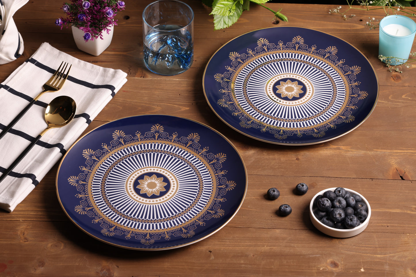 Royal Crest Dinner Plate