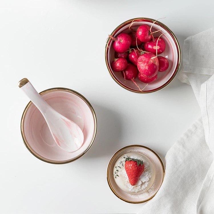 Pink marble dinnerset